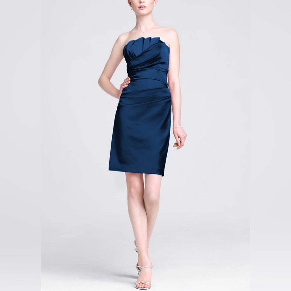 David’s Bridal Size 6 Bridesmaid, Wedding Guest or Homecoming Dress in Navy